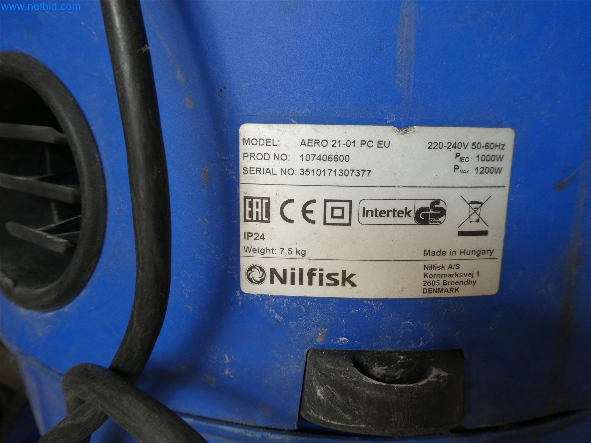 Máquinas de moldeo por inyección, máquinas CNC y líneas de montaje para elementos calefactores y componentes de automoción-4