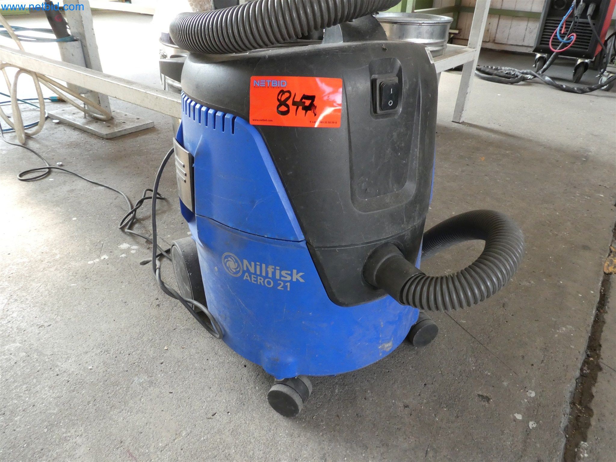 Máquinas de moldeo por inyección, máquinas CNC y líneas de montaje para elementos calefactores y componentes de automoción-5