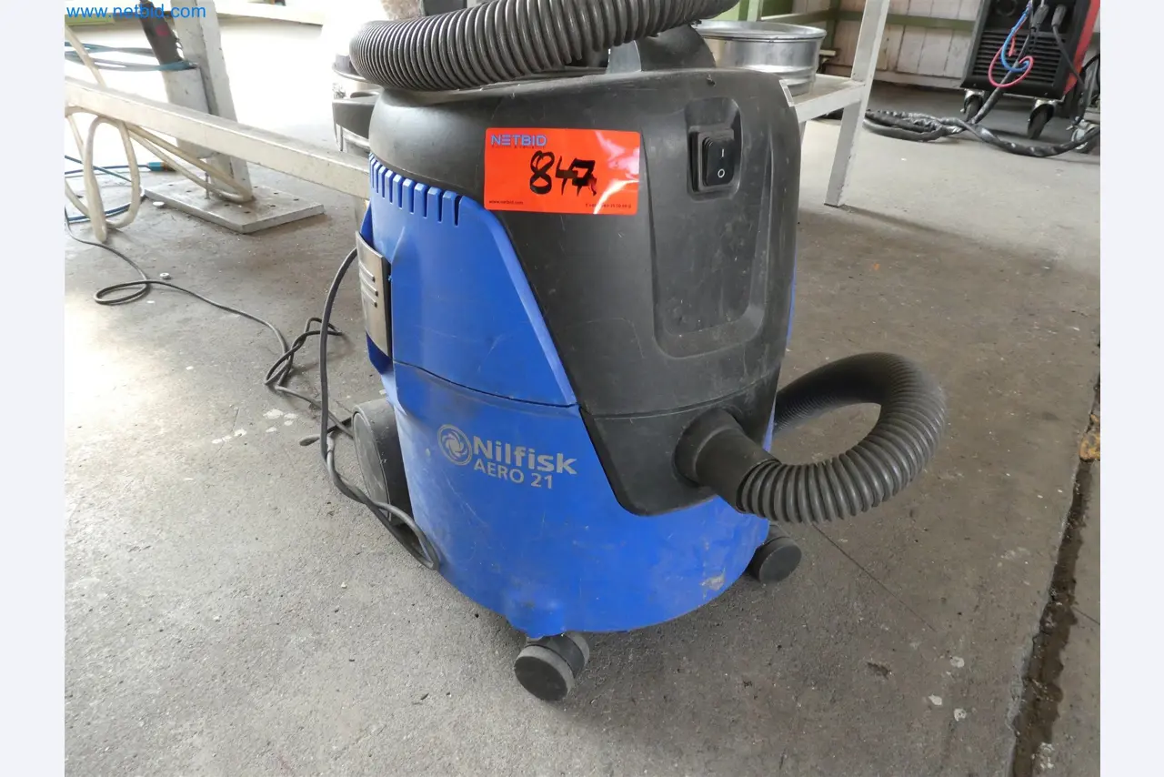 Máquinas de moldeo por inyección, máquinas CNC y líneas de montaje para elementos calefactores y componentes de automoción-5