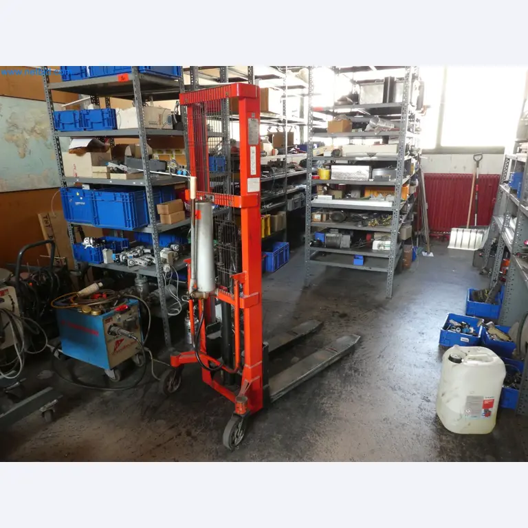 Máquinas de moldeo por inyección, máquinas CNC y líneas de montaje para elementos calefactores y componentes de automoción-2