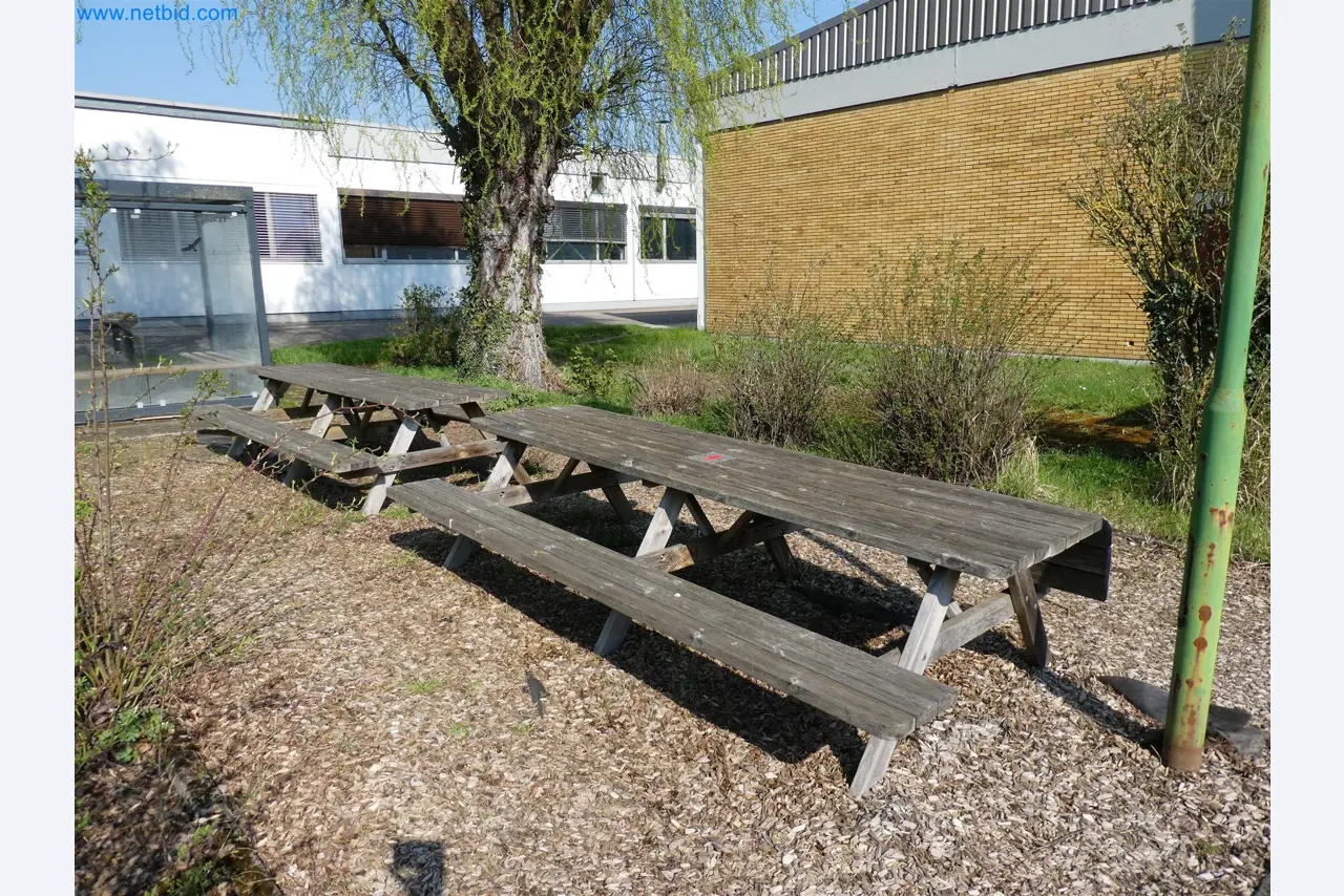 Máquinas de moldeo por inyección, máquinas CNC y líneas de montaje para elementos calefactores y componentes de automoción-1