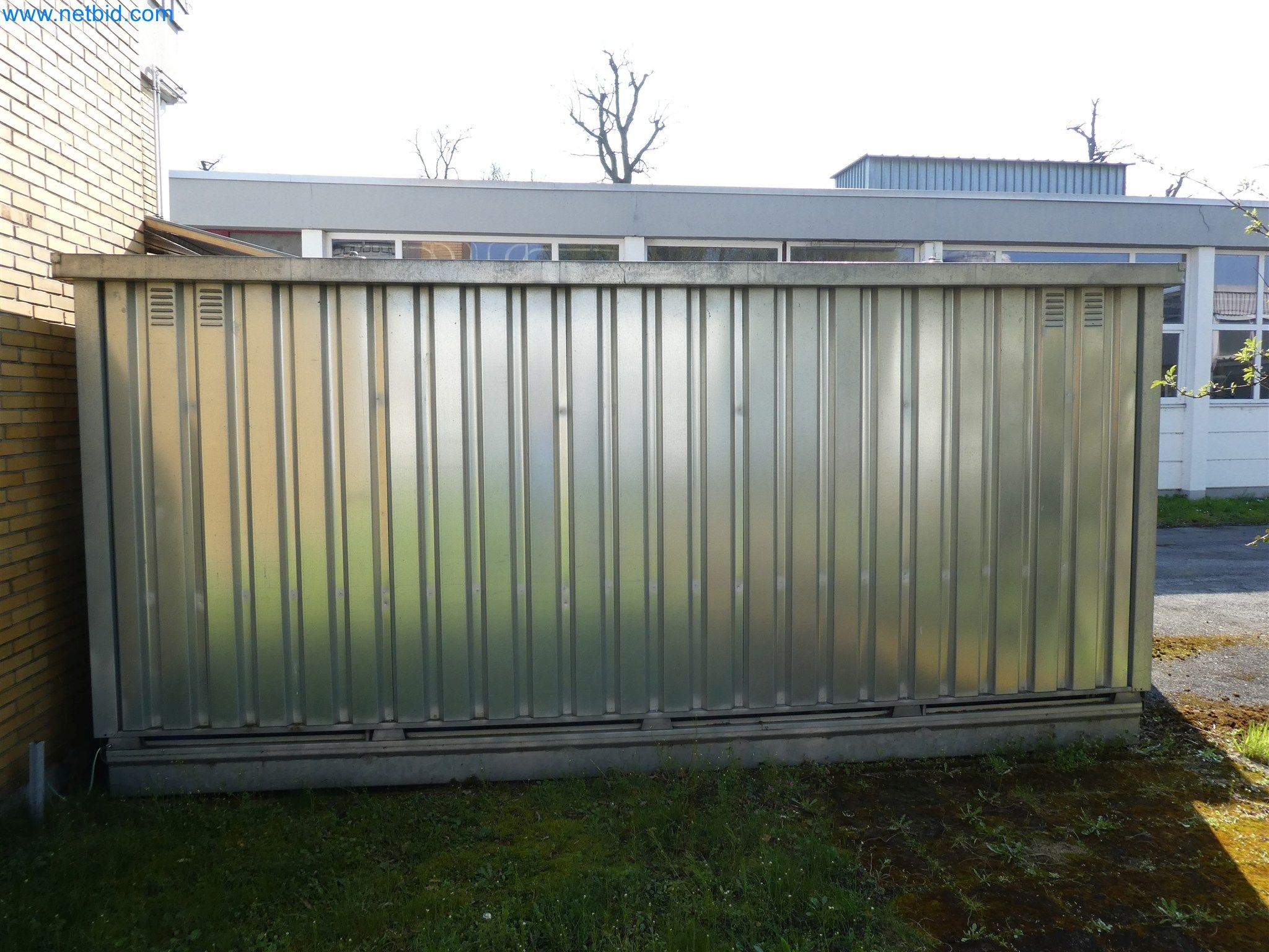 Máquinas de moldeo por inyección, máquinas CNC y líneas de montaje para elementos calefactores y componentes de automoción-1