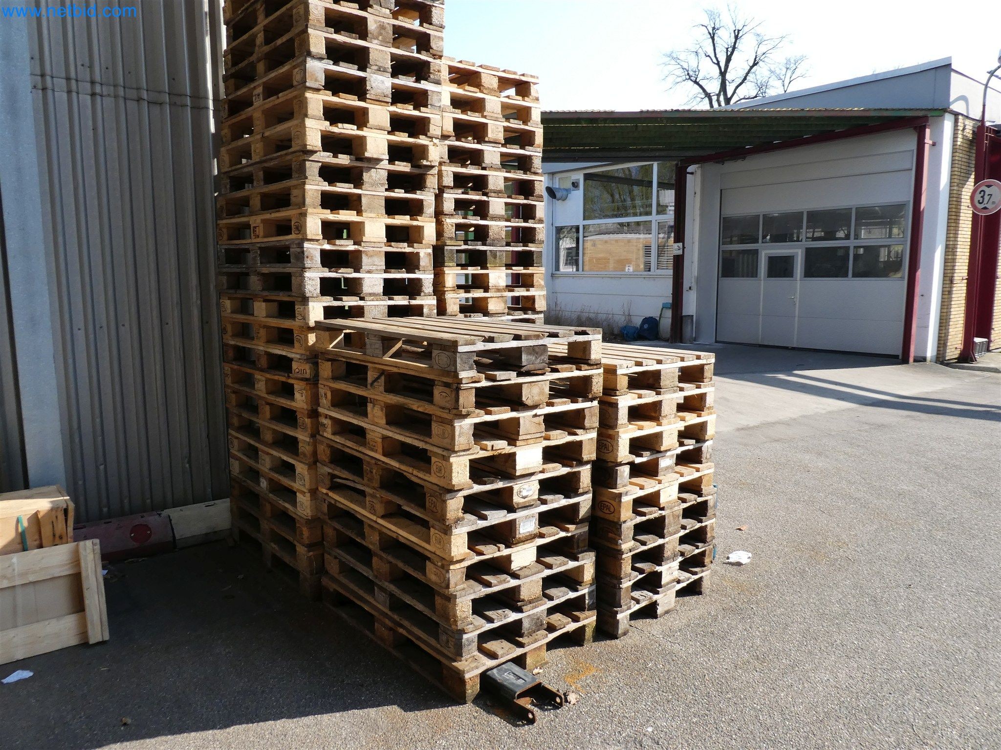 Máquinas de moldeo por inyección, máquinas CNC y líneas de montaje para elementos calefactores y componentes de automoción-2