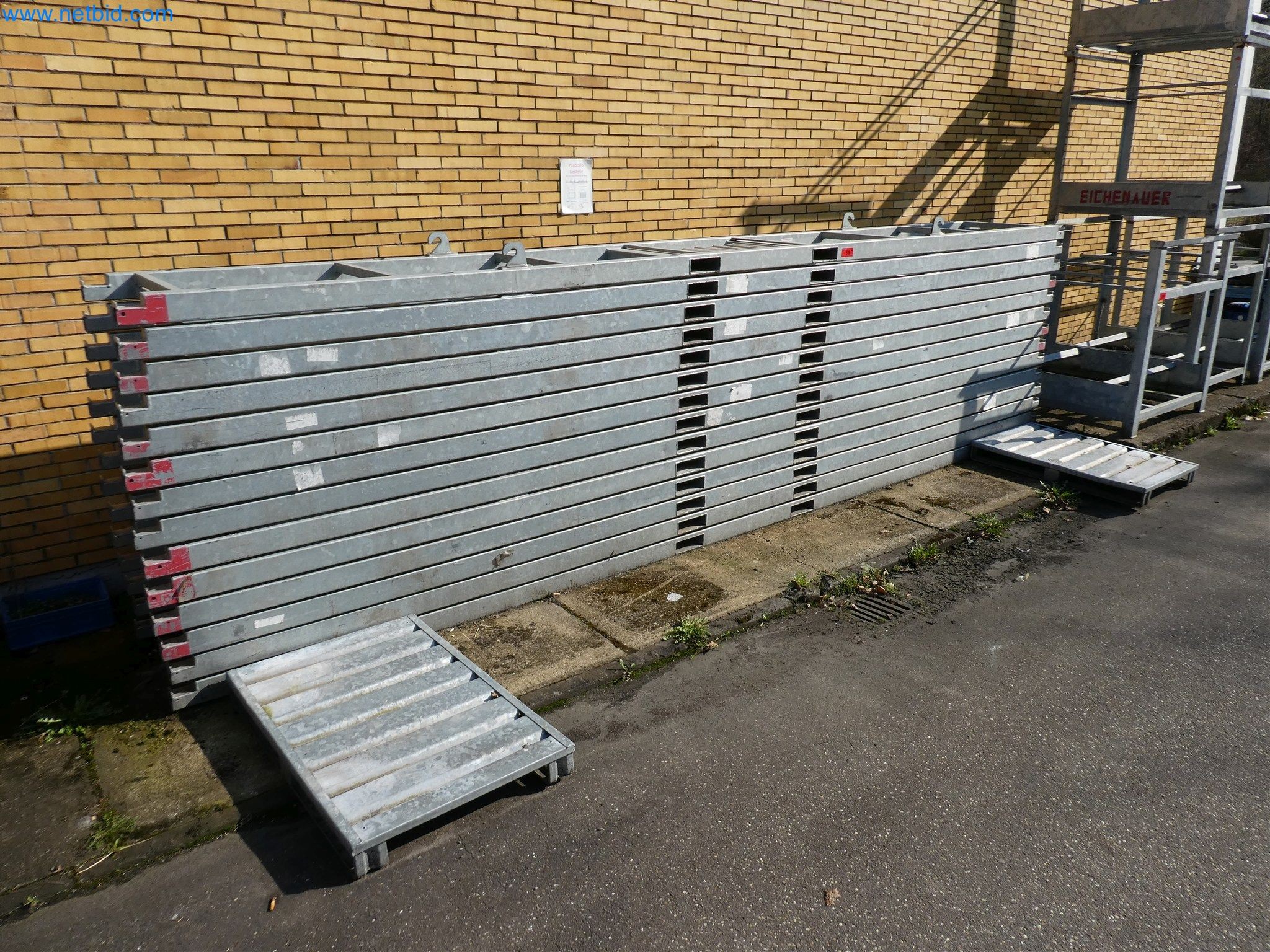 Máquinas de moldeo por inyección, máquinas CNC y líneas de montaje para elementos calefactores y componentes de automoción-4