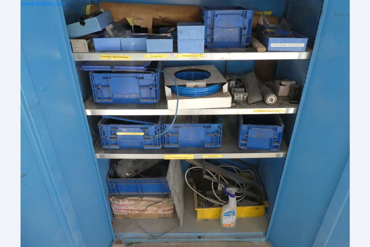 Máquinas de moldeo por inyección, máquinas CNC y líneas de montaje para elementos calefactores y componentes de automoción-3