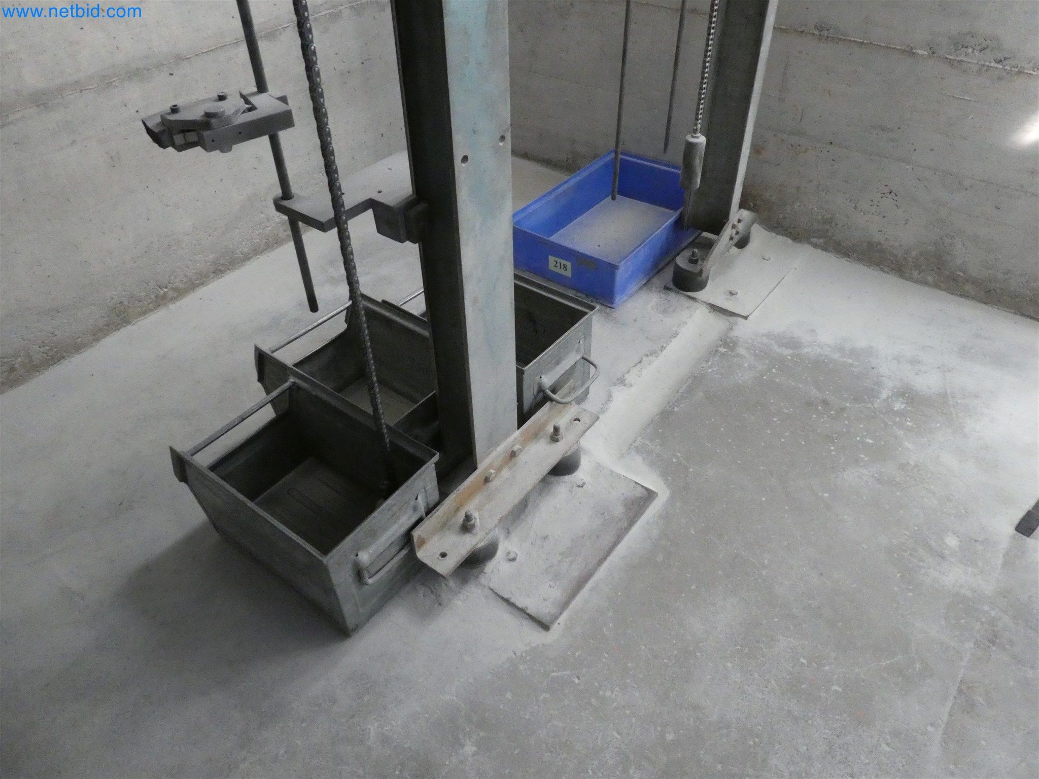 Injection molding machines, CNC machines & assembly lines for heating elements and automotive components-10