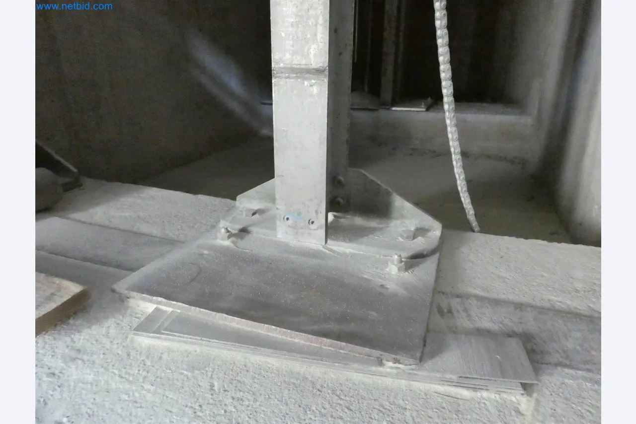 Injection molding machines, CNC machines & assembly lines for heating elements and automotive components-16