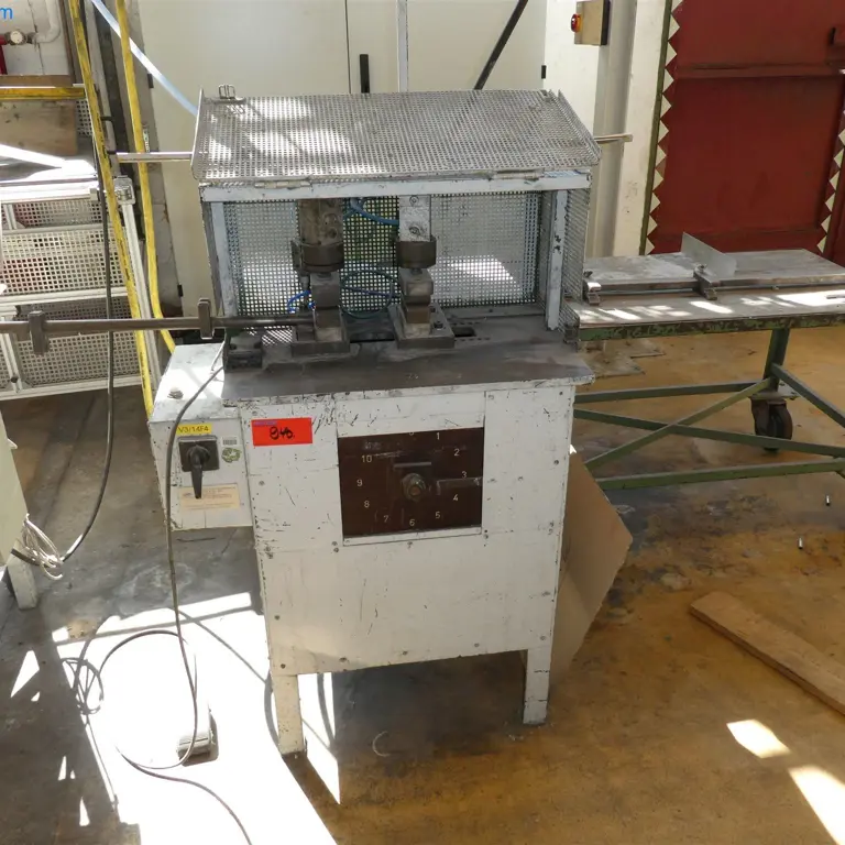 Poinçonneuse à air comprimé