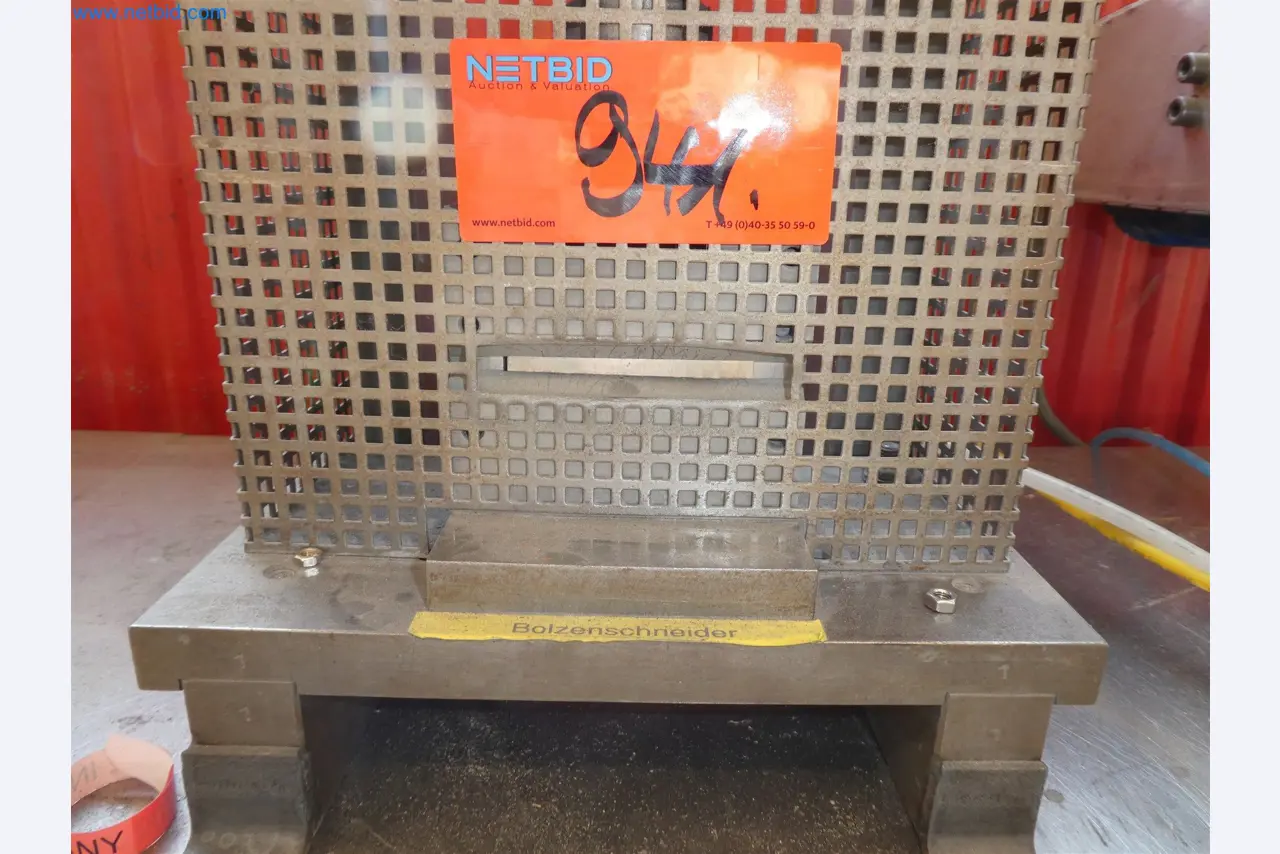 Injection molding machines, CNC machines & assembly lines for heating elements and automotive components-5