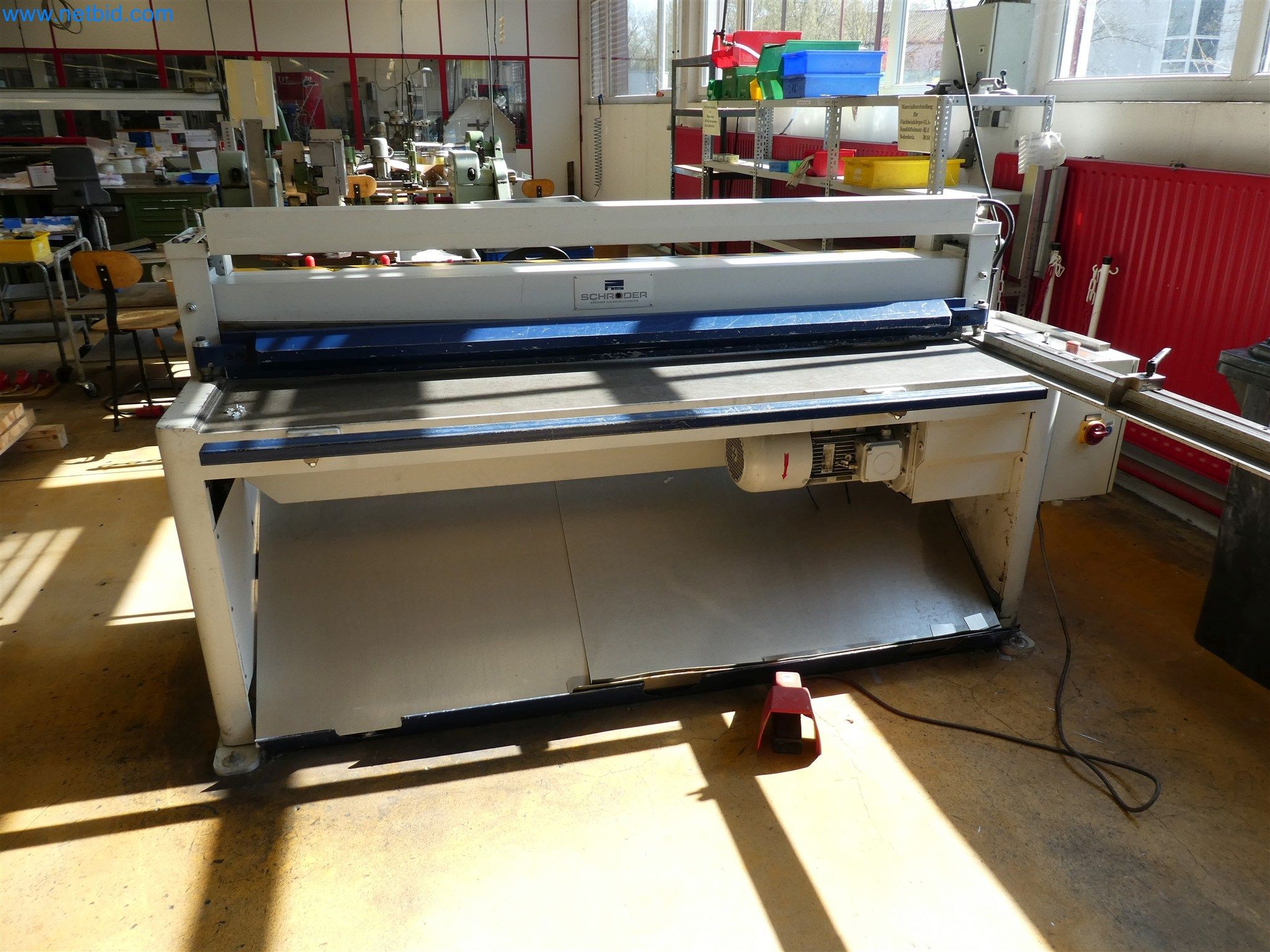 Spritzgießmaschinen, CNC-Maschinen & Montagelinien für Heizelemente und Automotive-Komponenten-1