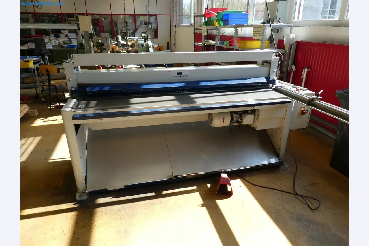 Spritzgießmaschinen, CNC-Maschinen & Montagelinien für Heizelemente und Automotive-Komponenten-1