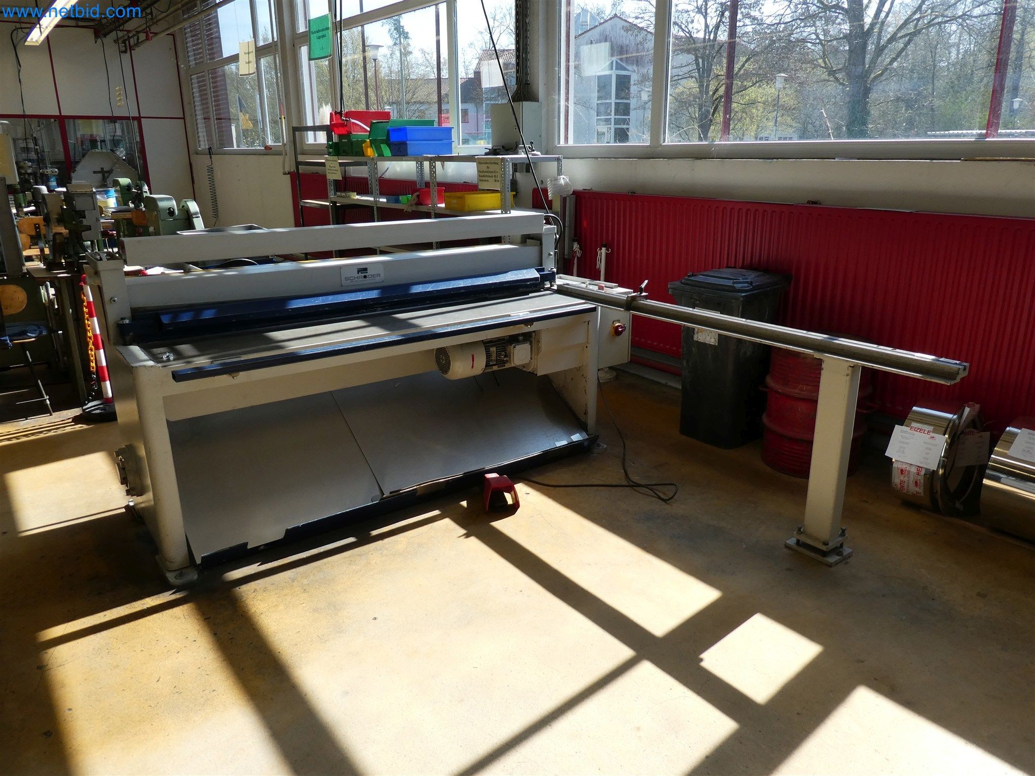 Spritzgießmaschinen, CNC-Maschinen & Montagelinien für Heizelemente und Automotive-Komponenten-3