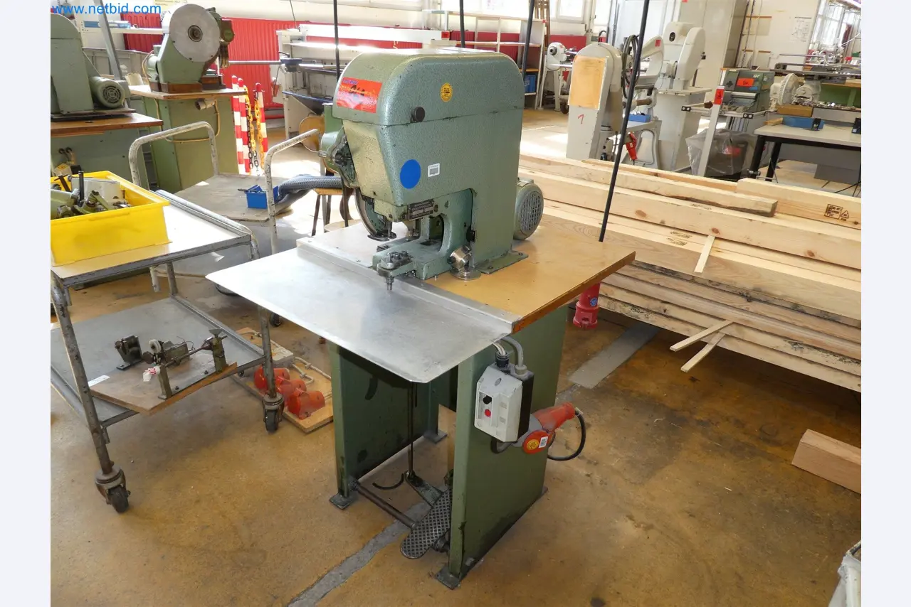 Injection molding machines, CNC machines & assembly lines for heating elements and automotive components-1