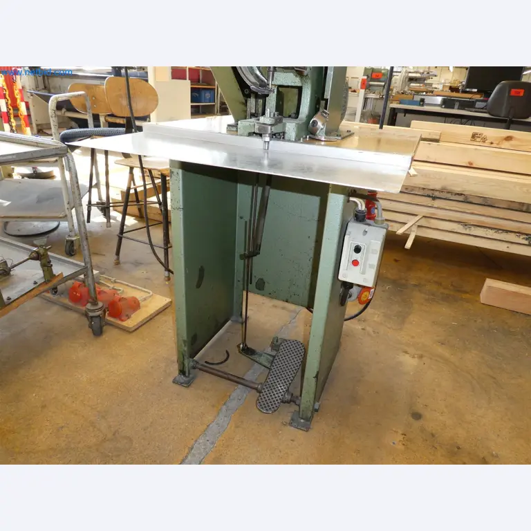 Injection molding machines, CNC machines & assembly lines for heating elements and automotive components-4