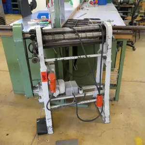 Machine à cintrer à 3 rouleaux