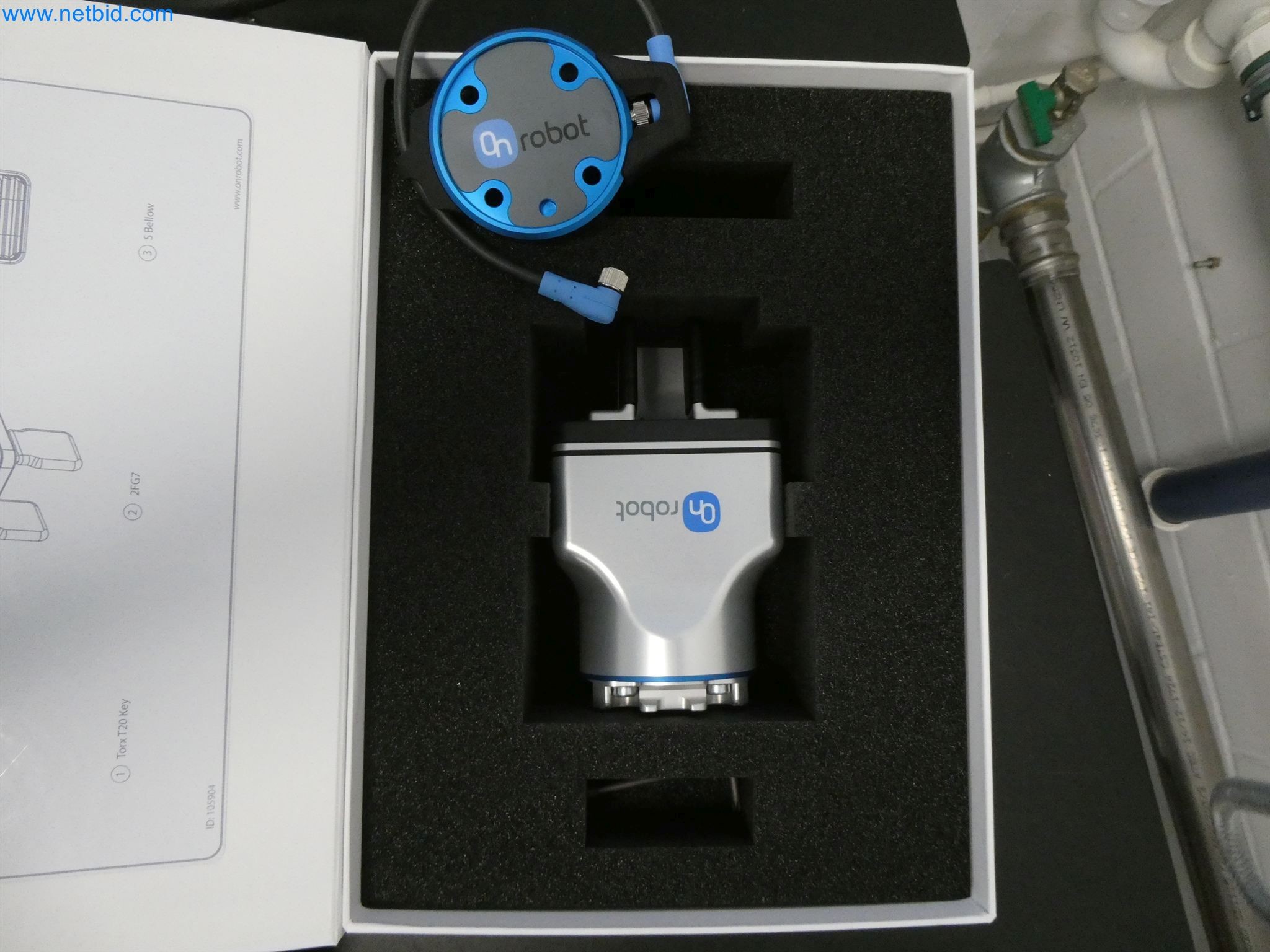 Injection molding machines, CNC machines & assembly lines for heating elements and automotive components-4