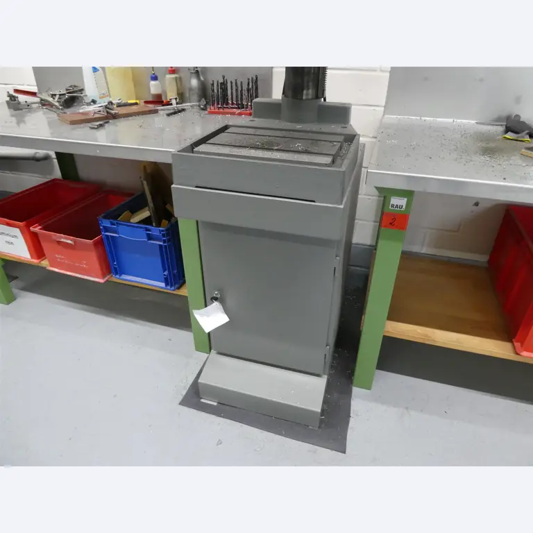 Machines de moulage par injection, machines CNC & lignes d'assemblage pour les éléments chauffants et les composants automobiles-5