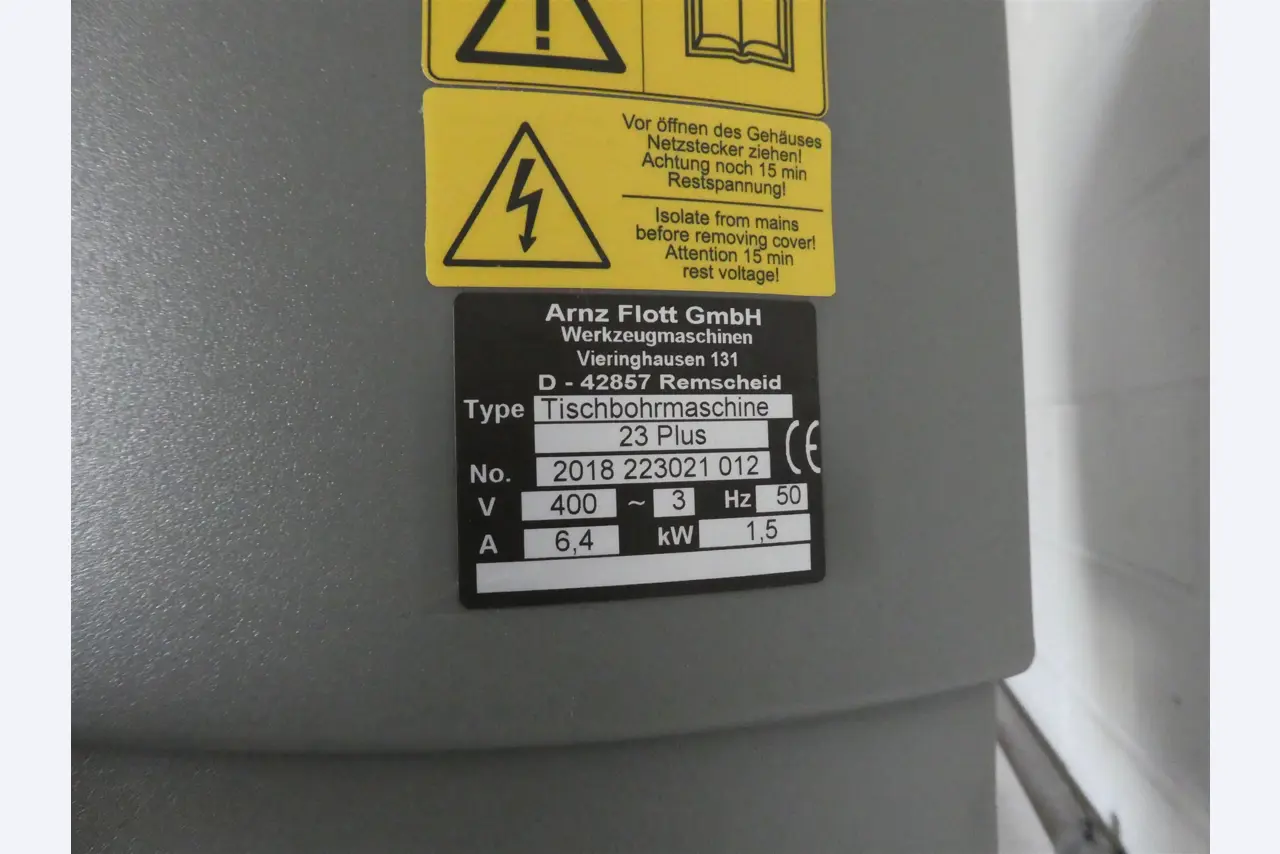 Machines de moulage par injection, machines CNC & lignes d'assemblage pour les éléments chauffants et les composants automobiles-6