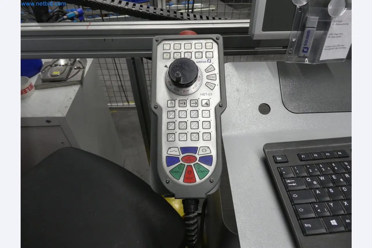 Máquinas de moldagem por injeção, máquinas CNC e linhas de montagem para elementos de aquecimento e componentes automóveis-11