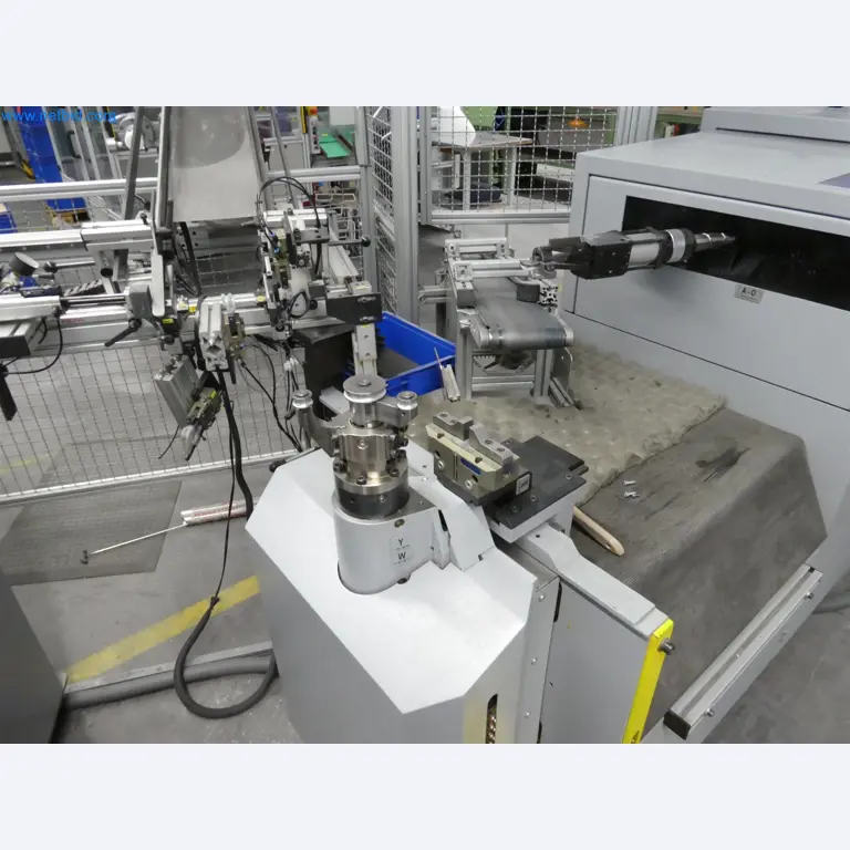 Máquinas de moldagem por injeção, máquinas CNC e linhas de montagem para elementos de aquecimento e componentes automóveis-7