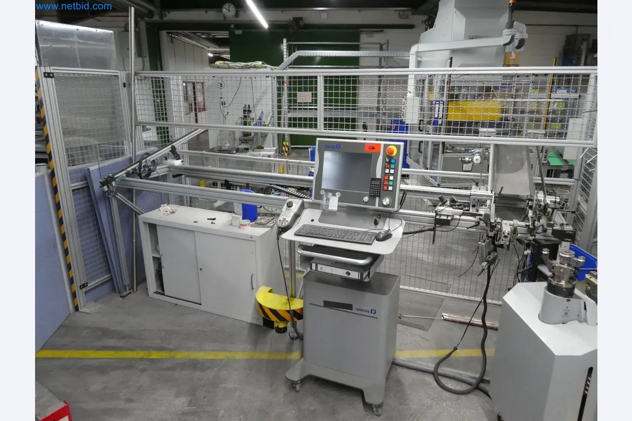 Máquinas de moldagem por injeção, máquinas CNC e linhas de montagem para elementos de aquecimento e componentes automóveis-8