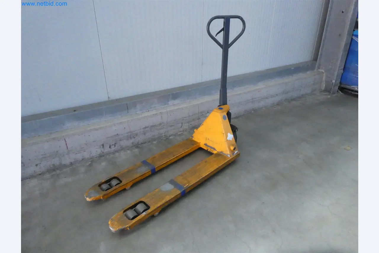 Machines de moulage par injection, machines CNC & lignes d'assemblage pour les éléments chauffants et les composants automobiles-2