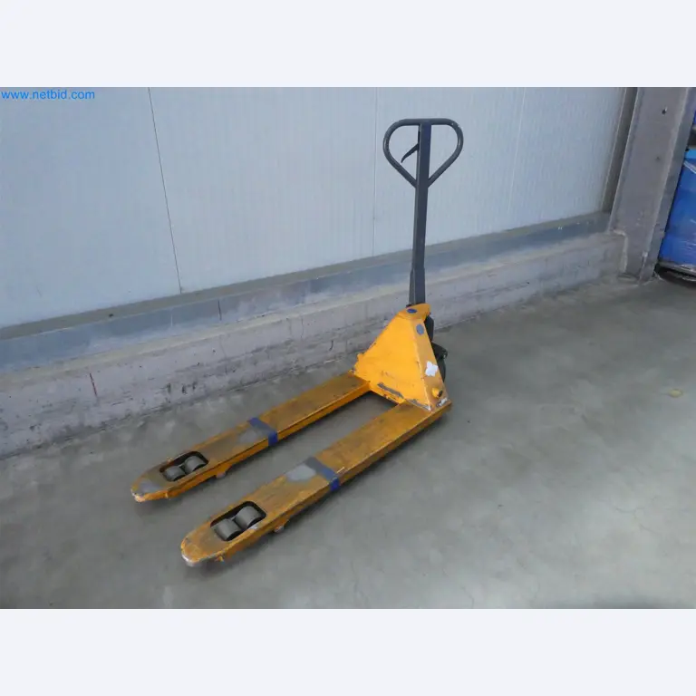 Machines de moulage par injection, machines CNC & lignes d'assemblage pour les éléments chauffants et les composants automobiles-2