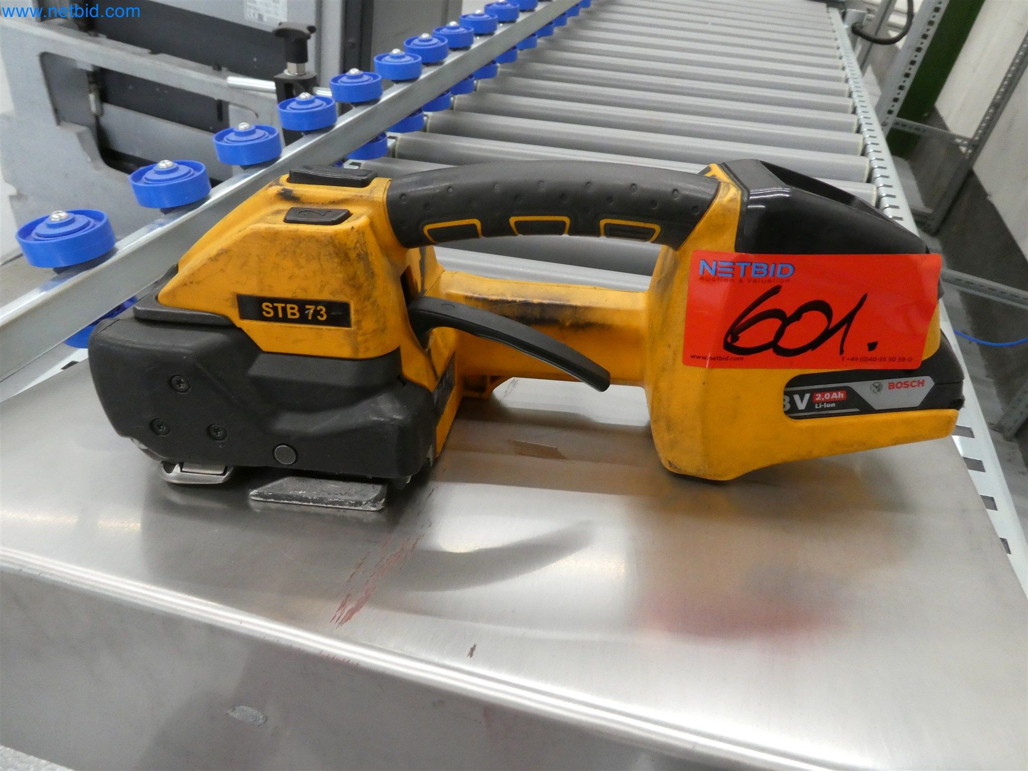 Machines de moulage par injection, machines CNC & lignes d'assemblage pour les éléments chauffants et les composants automobiles-3