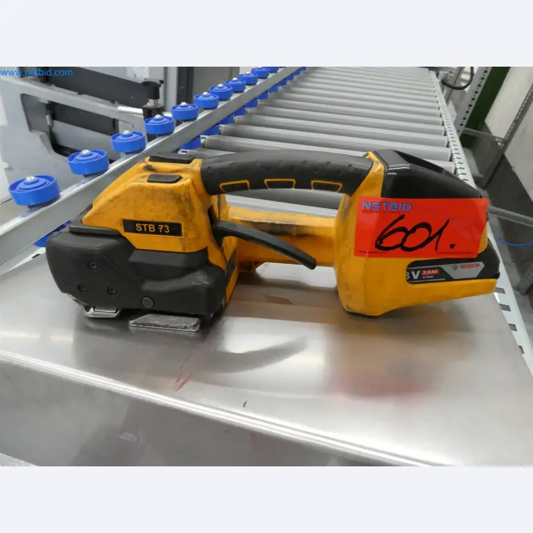 Machines de moulage par injection, machines CNC & lignes d'assemblage pour les éléments chauffants et les composants automobiles-3