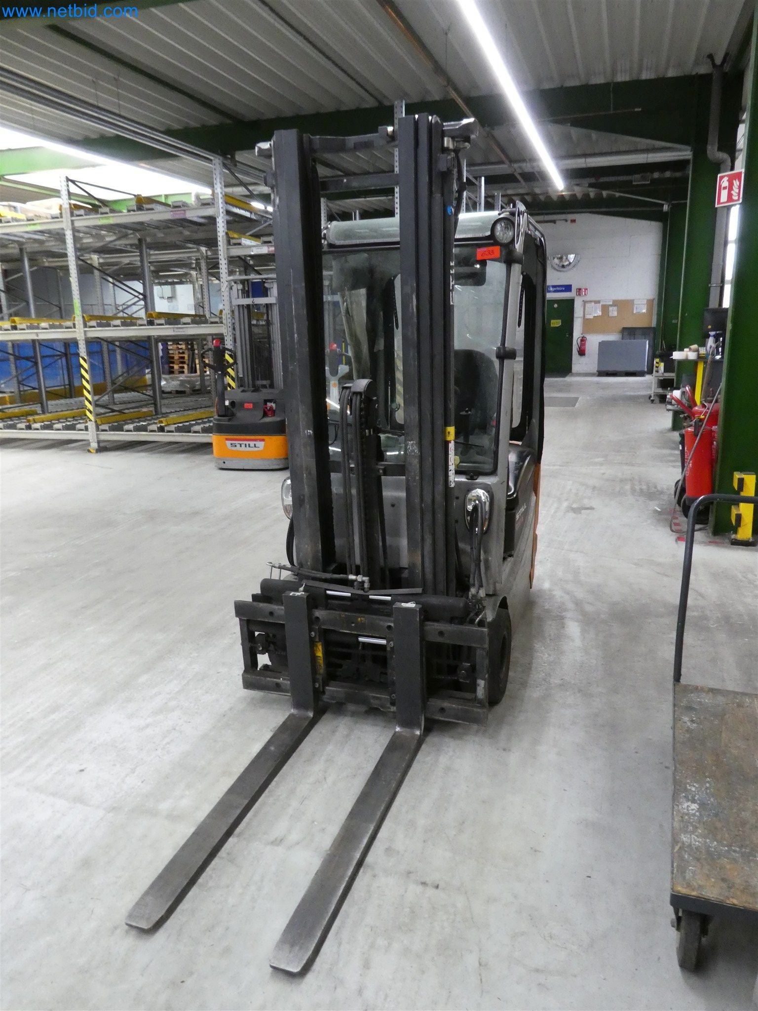 Machines de moulage par injection, machines CNC & lignes d'assemblage pour les éléments chauffants et les composants automobiles-3