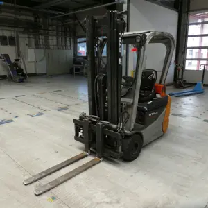 Elektryczny wózek widłowy (późniejsza wersja) Still RX50-16