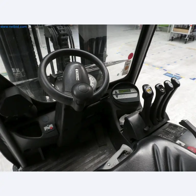 Máquinas de moldagem por injeção, máquinas CNC e linhas de montagem para elementos de aquecimento e componentes automóveis-5
