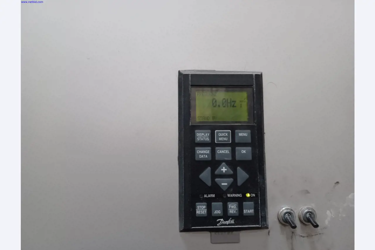 Machines of a lighting manufacturer for metalworking with accessories, continuous painting system, high-bay racking, industrial trucks, vehicles, IT and office equipment-13