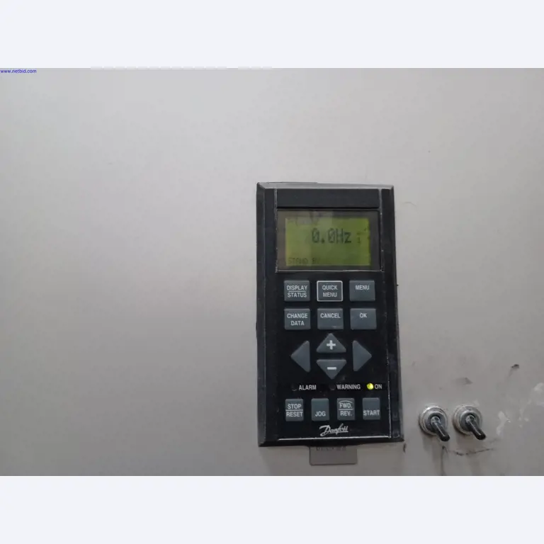 Machines of a lighting manufacturer for metalworking with accessories, continuous painting system, high-bay racking, industrial trucks, vehicles, IT and office equipment-13