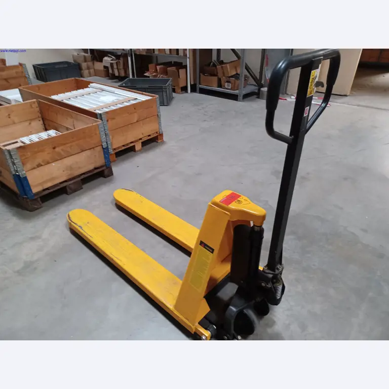 Machines d'un fabricant de luminaires, entre autres pour le travail du métal avec accessoires, installation de peinture en continu, rayonnage en hauteur, véhicules de manutention, véhicules, équipement informatique et de bureau-2