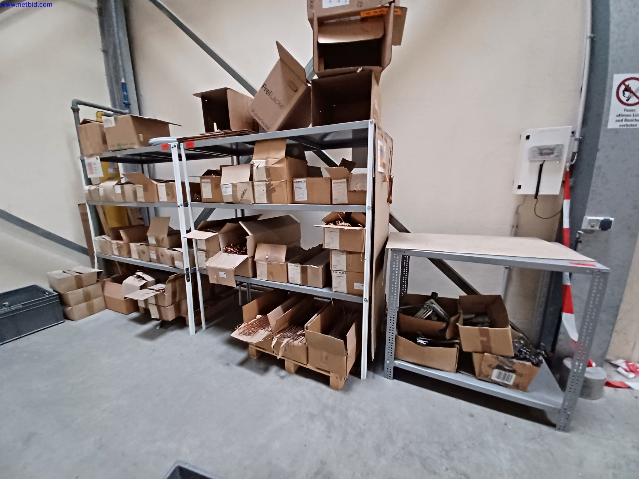 Machines of a lighting manufacturer for metalworking with accessories, continuous painting system, high-bay racking, industrial trucks, vehicles, IT and office equipment-3