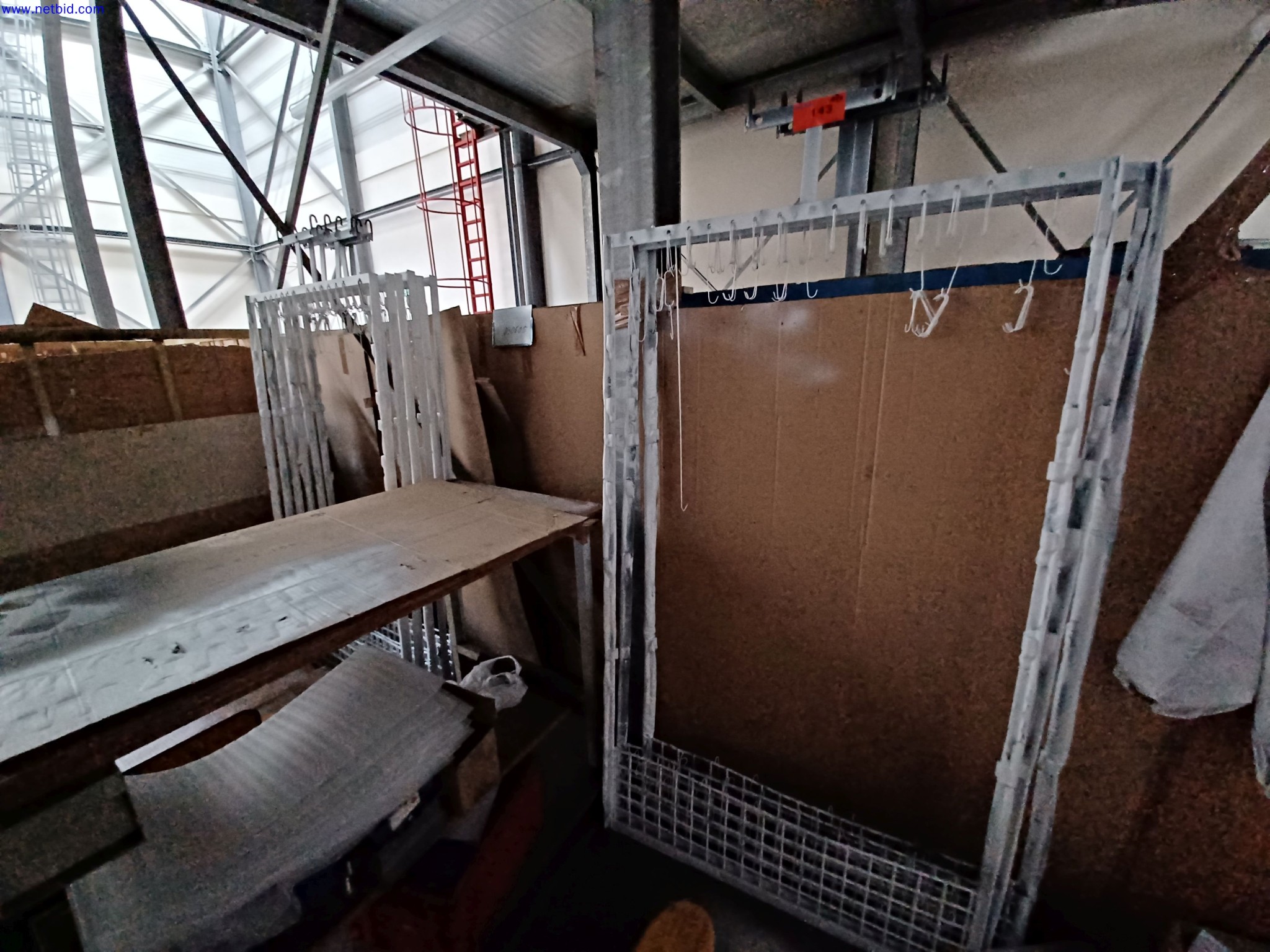 Machines of a lighting manufacturer for metalworking with accessories, continuous painting system, high-bay racking, industrial trucks, vehicles, IT and office equipment-1