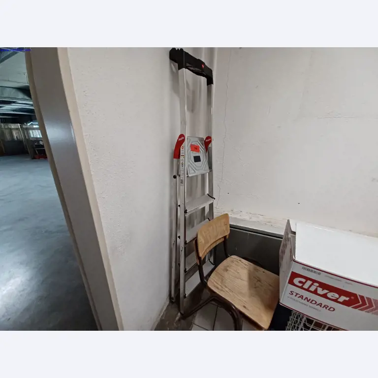 Machines of a lighting manufacturer for metalworking with accessories, continuous painting system, high-bay racking, industrial trucks, vehicles, IT and office equipment-1