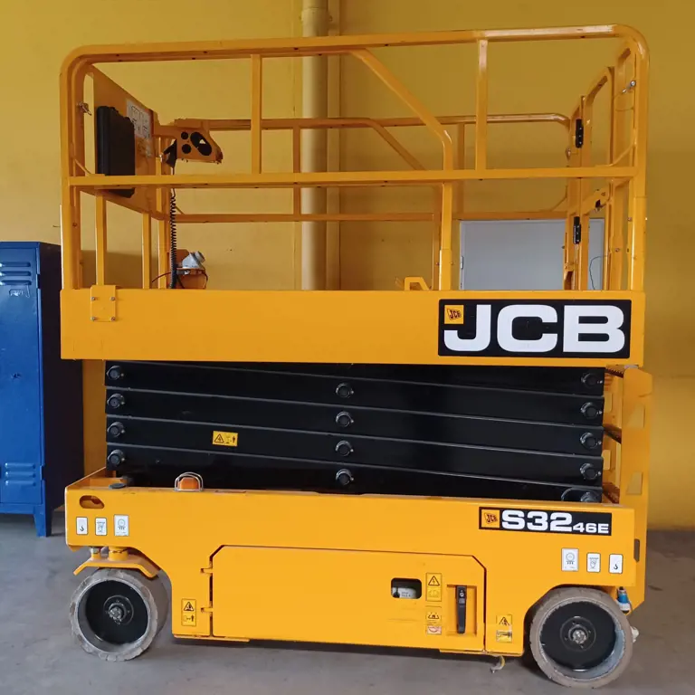 Telescopic work platform JCB S3246E