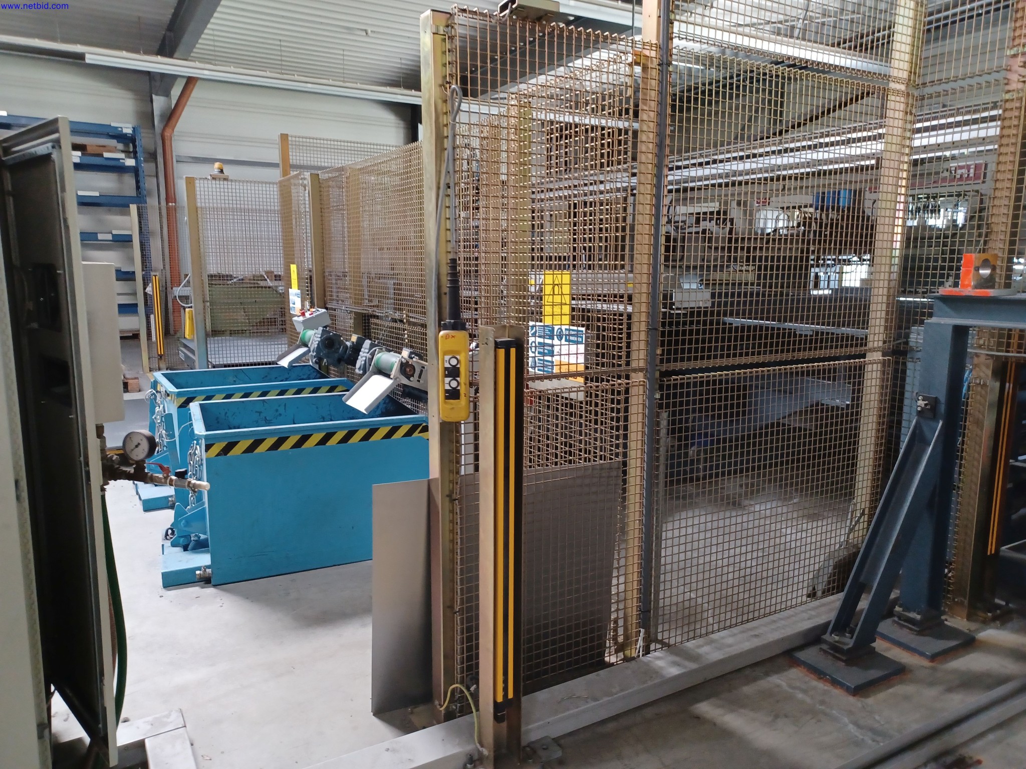 Machines of a lighting manufacturer for metalworking with accessories, continuous painting system, high-bay racking, industrial trucks, vehicles, IT and office equipment-11