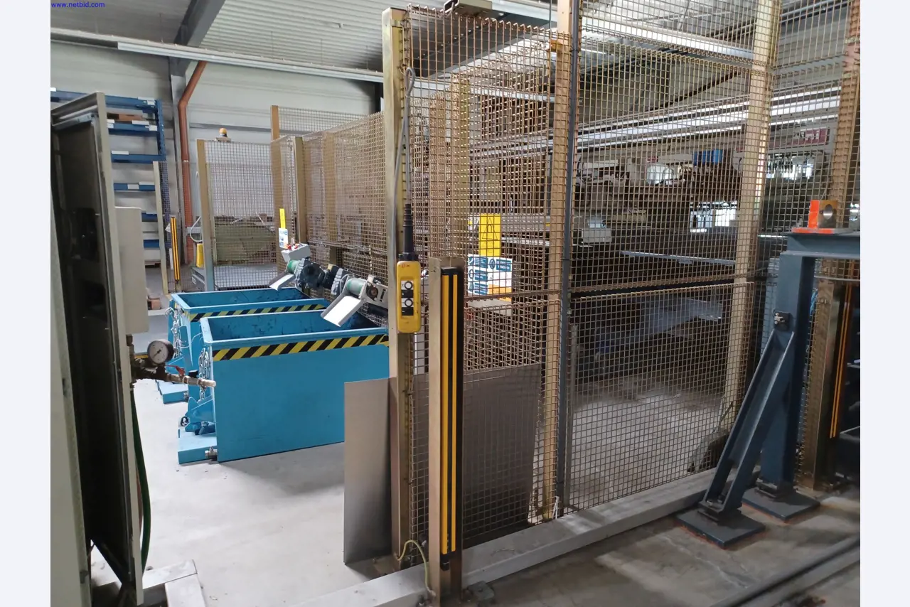 Machines of a lighting manufacturer for metalworking with accessories, continuous painting system, high-bay racking, industrial trucks, vehicles, IT and office equipment-11