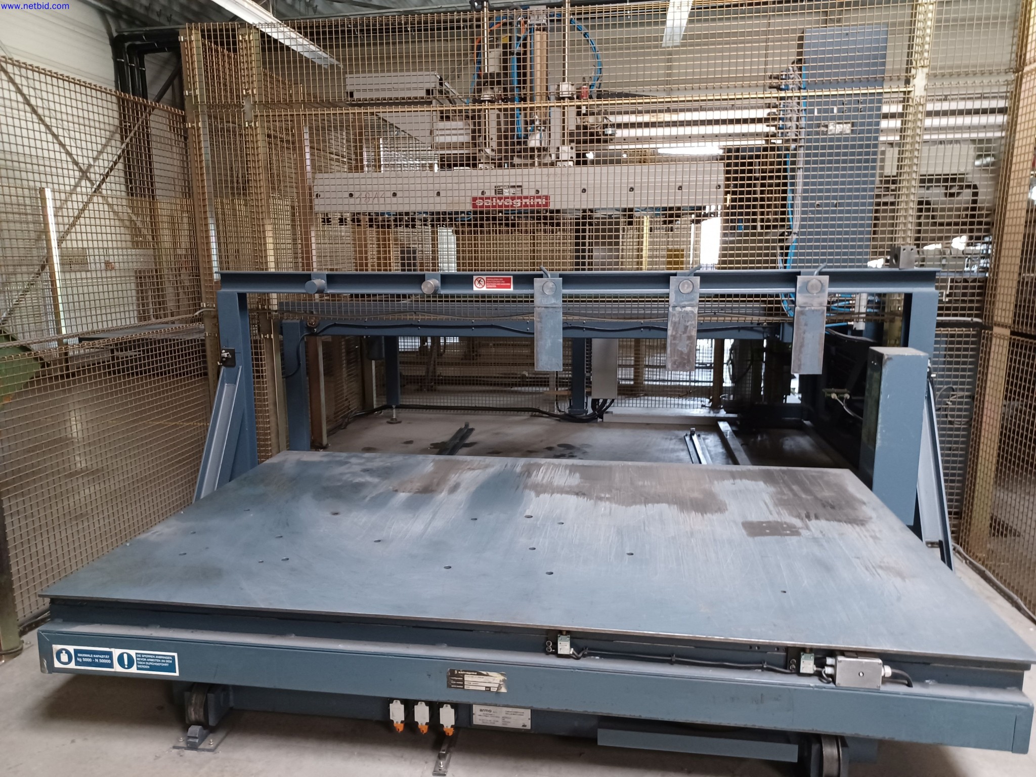 Machines of a lighting manufacturer for metalworking with accessories, continuous painting system, high-bay racking, industrial trucks, vehicles, IT and office equipment-14