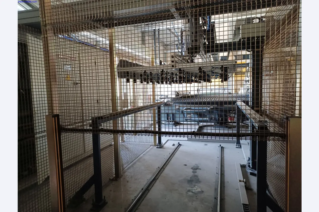 Machines of a lighting manufacturer for metalworking with accessories, continuous painting system, high-bay racking, industrial trucks, vehicles, IT and office equipment-17