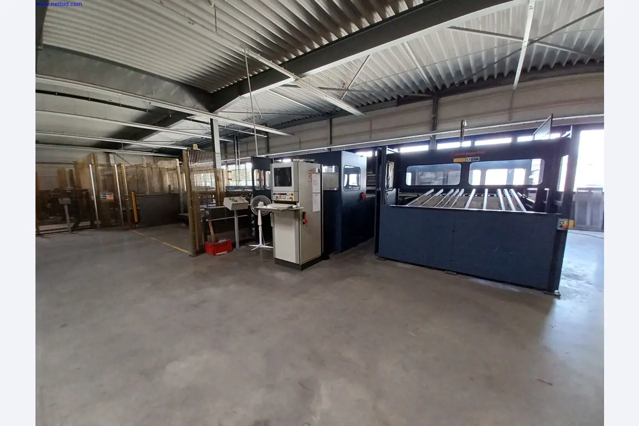 Machines of a lighting manufacturer for metalworking with accessories, continuous painting system, high-bay racking, industrial trucks, vehicles, IT and office equipment-1