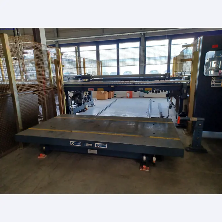 Machines of a lighting manufacturer for metalworking with accessories, continuous painting system, high-bay racking, industrial trucks, vehicles, IT and office equipment-8