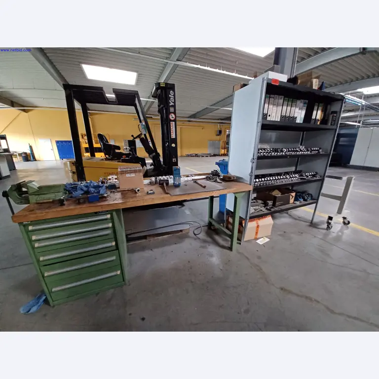 Machines of a lighting manufacturer for metalworking with accessories, continuous painting system, high-bay racking, industrial trucks, vehicles, IT and office equipment-1