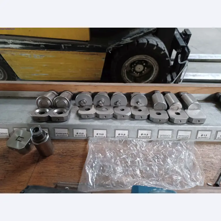 Machines of a lighting manufacturer for metalworking with accessories, continuous painting system, high-bay racking, industrial trucks, vehicles, IT and office equipment-2