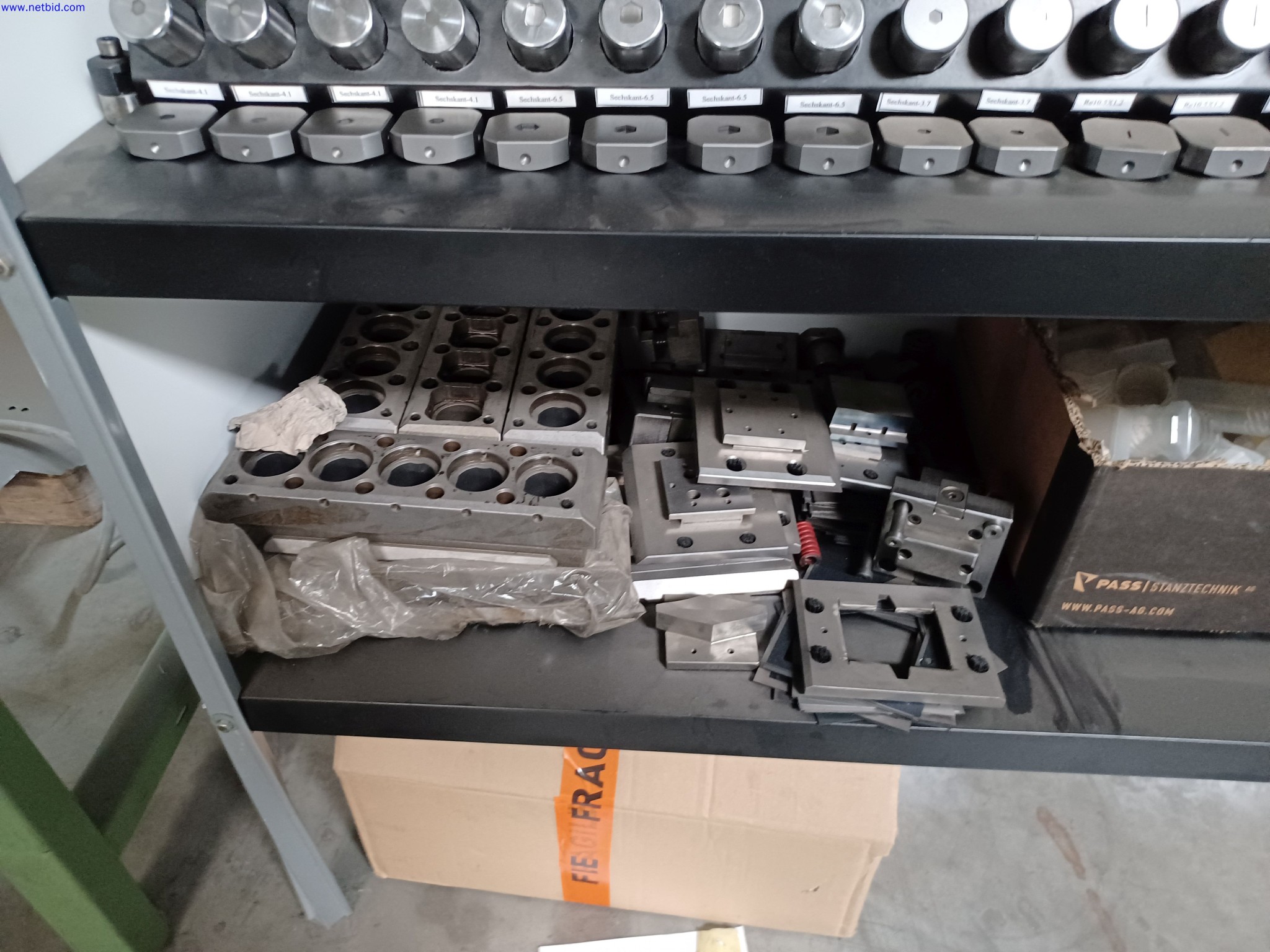 Machines of a lighting manufacturer for metalworking with accessories, continuous painting system, high-bay racking, industrial trucks, vehicles, IT and office equipment-5