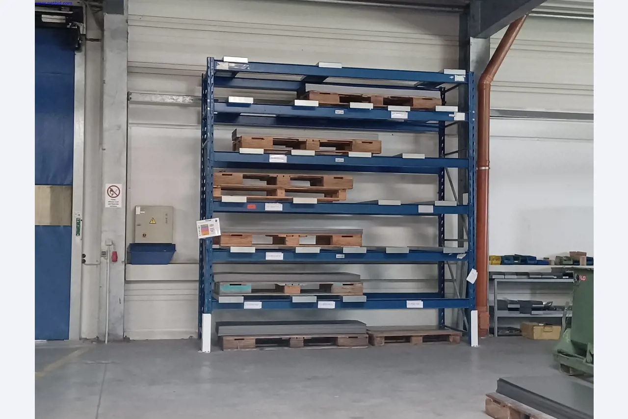 Machines of a lighting manufacturer for metalworking with accessories, continuous painting system, high-bay racking, industrial trucks, vehicles, IT and office equipment-2