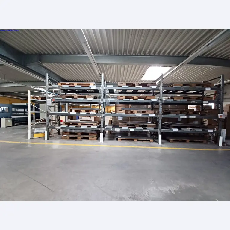 Machines of a lighting manufacturer for metalworking with accessories, continuous painting system, high-bay racking, industrial trucks, vehicles, IT and office equipment-3